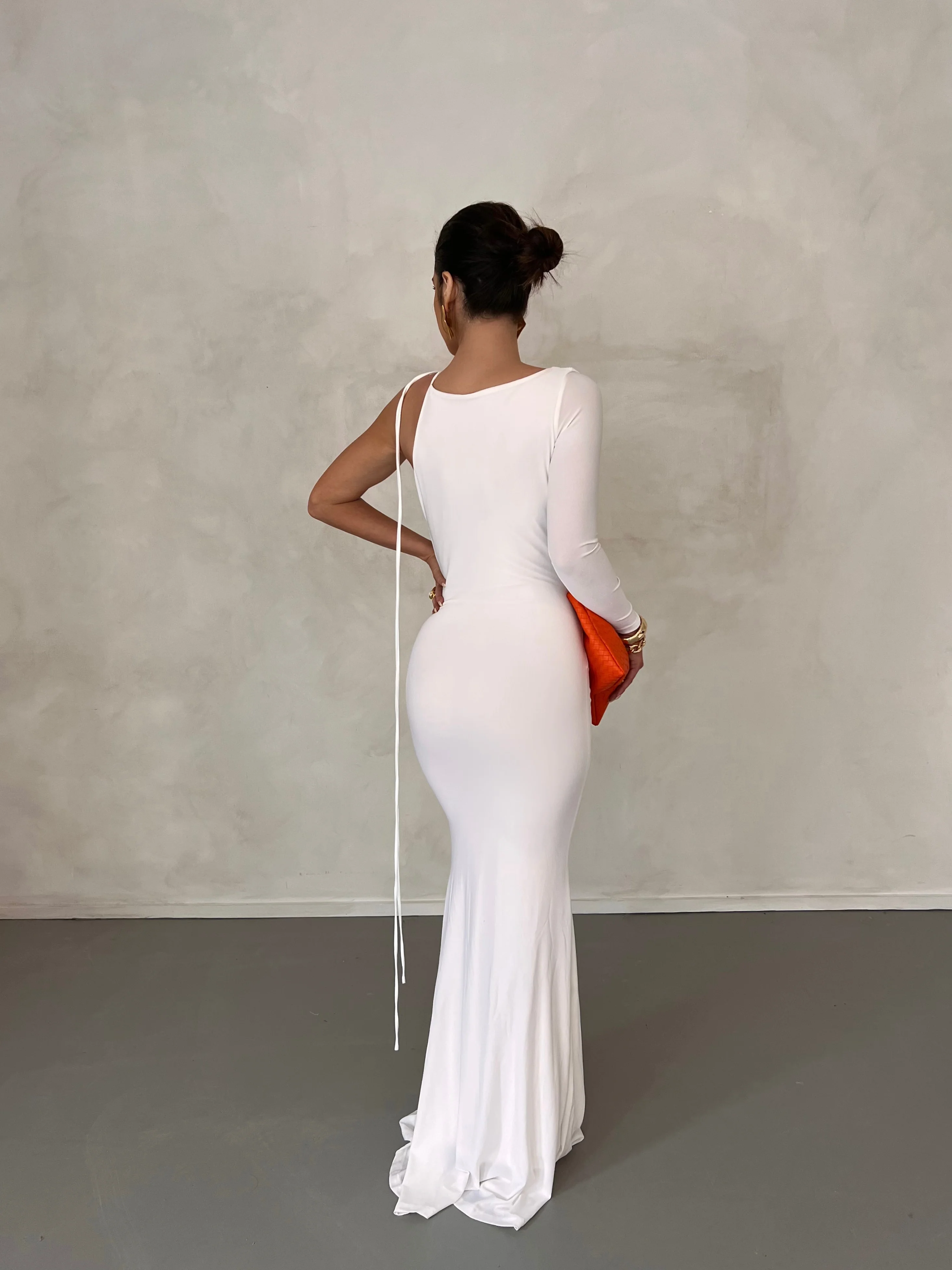 EMILIA - Image 12
