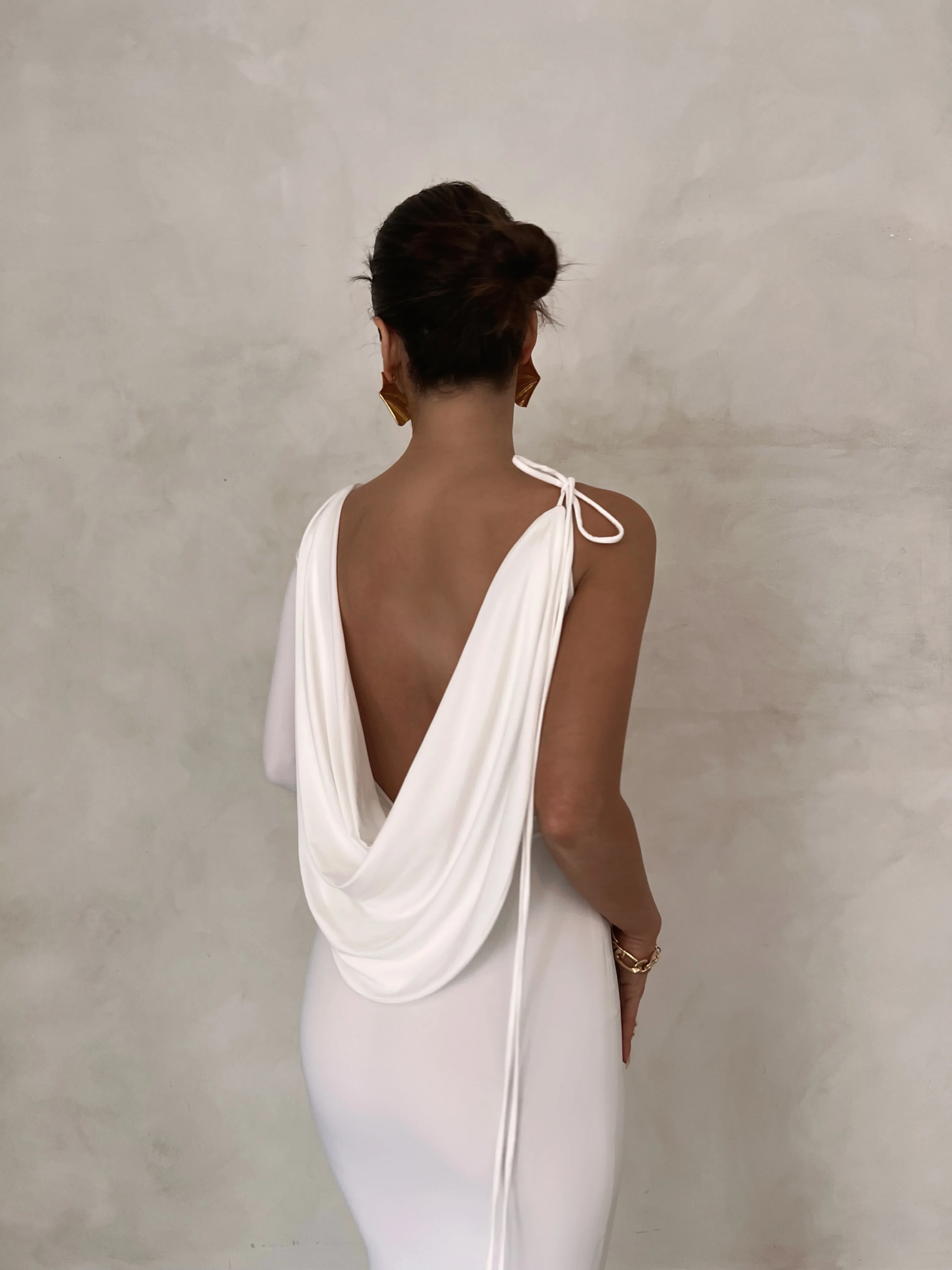 EMILIA - Image 16