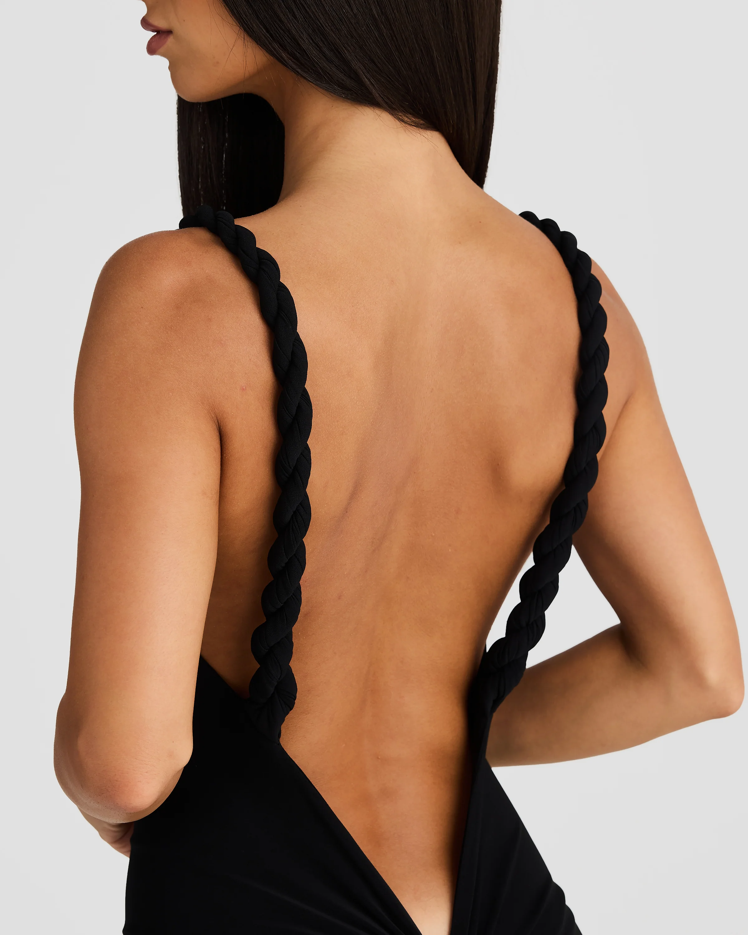 YELENA - Image 3